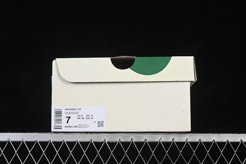 All categories Nk Air Force 1 Air Force series Nk Air Force 1 Low Air Force low top Nike Air Force 1'07 Low Year of the Horse limited edition Emerald green apricot red Air Force 1 low top casual sneakers NH0601-518